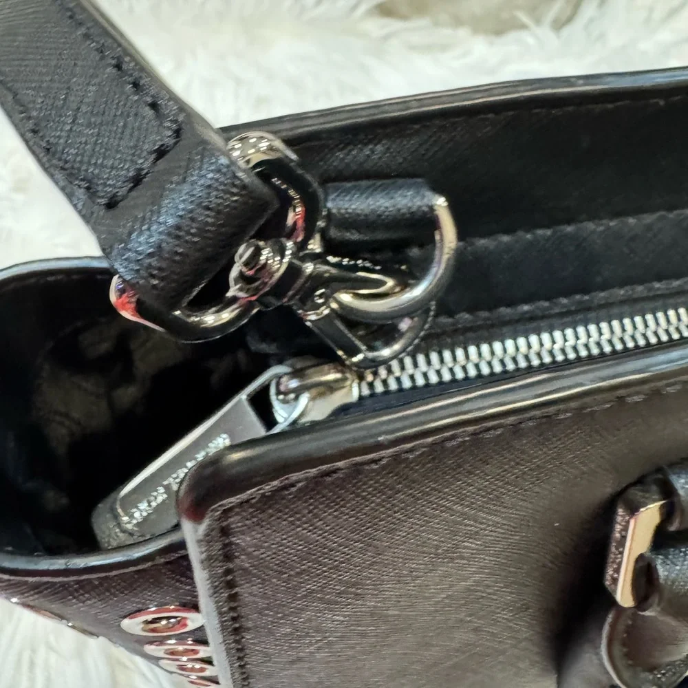 Modern Black MICHAEL Michael Kors Selma Grommet Medium shoulder, crossbody bag - Picture 15 of 16